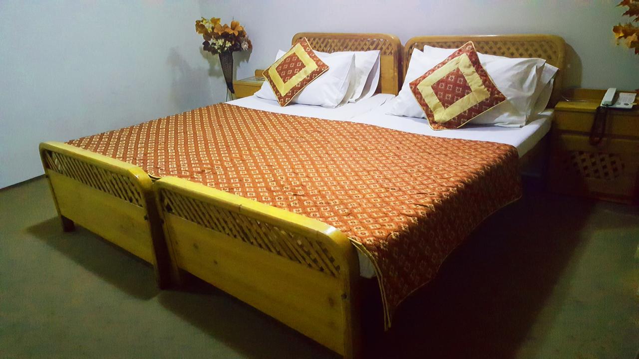 Pine Top Hotels Naran Exterior foto